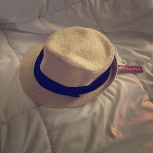 Women’s fedora NWT